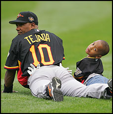 miguel tejada traded to the houston astros