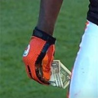 Chad Ochocinco tries to bribe the refs